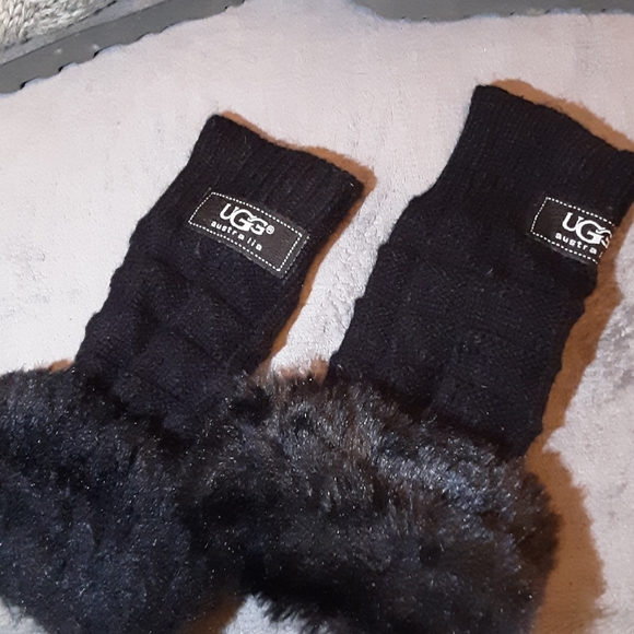 UGG Bundle - Picture 6 of 6